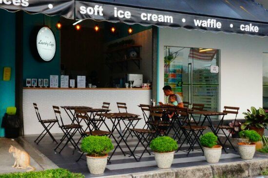 Laundry Cafe Kertih