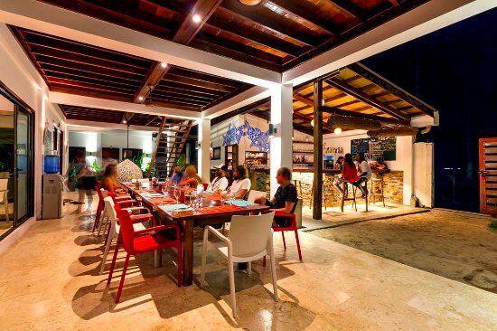 Viento Del Mar Restaurant